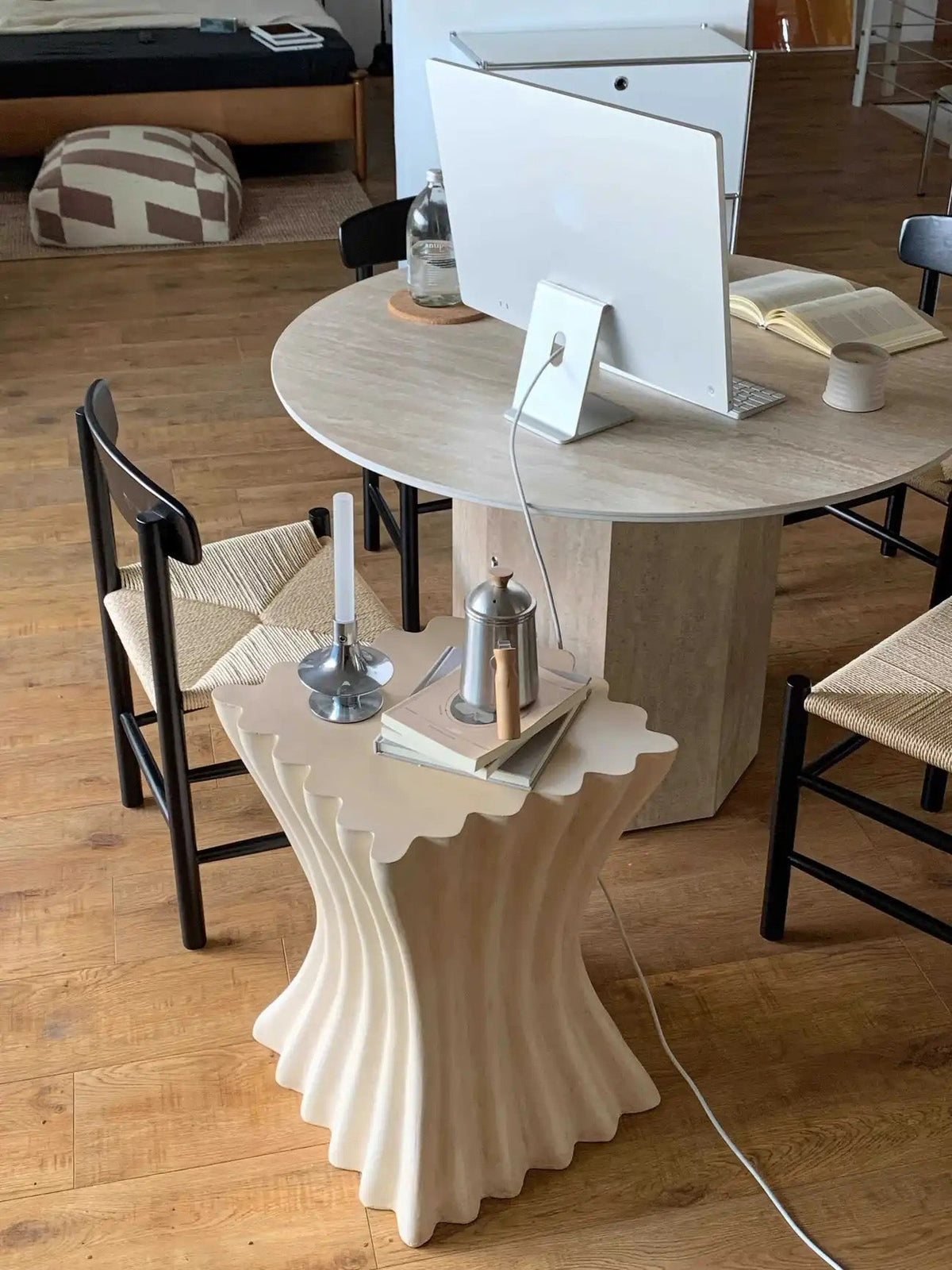 Sculptural Pedestal Side Table – Wavy Accent Table Stool for Modern Interiors