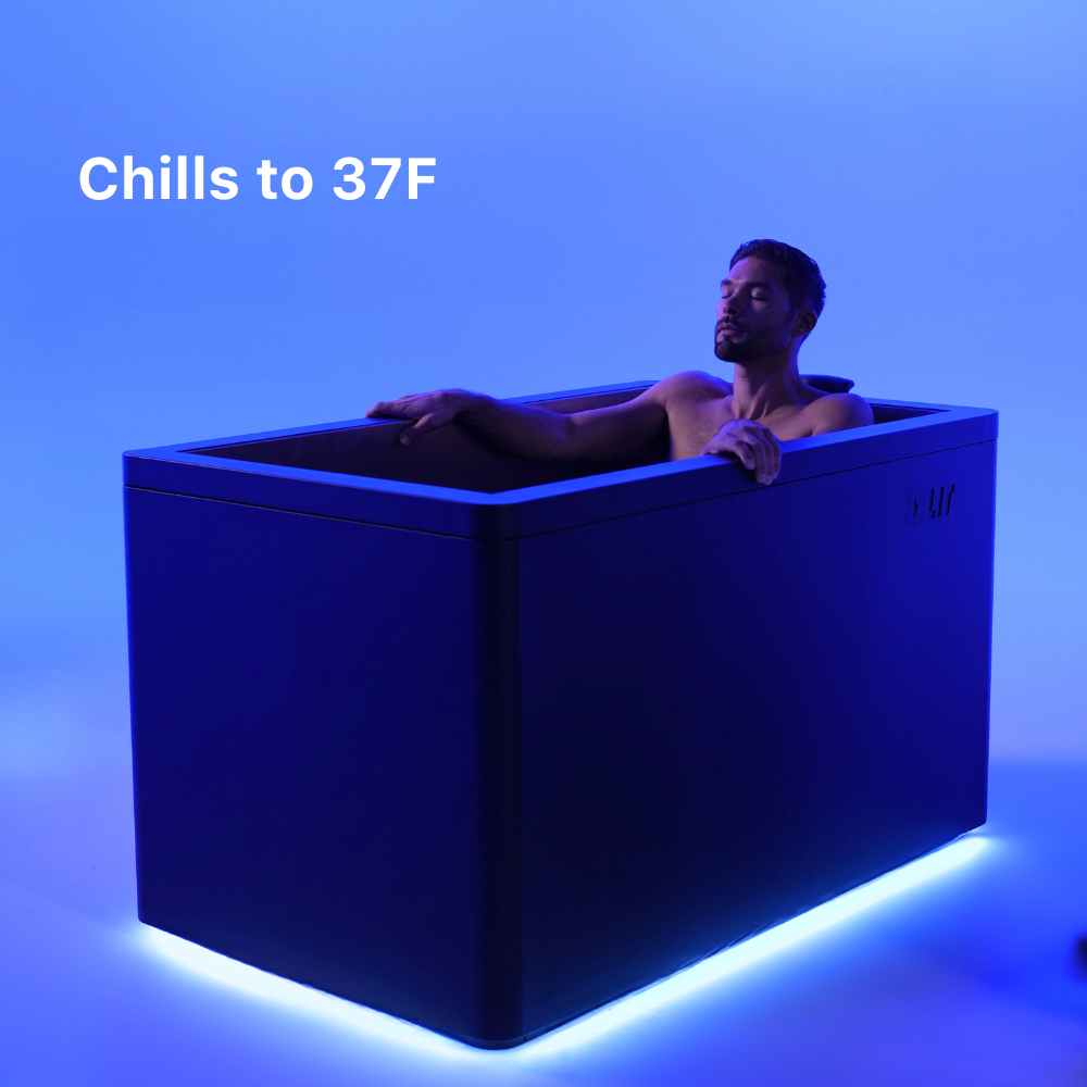Stealth Luxe Cedar Cold Plunge