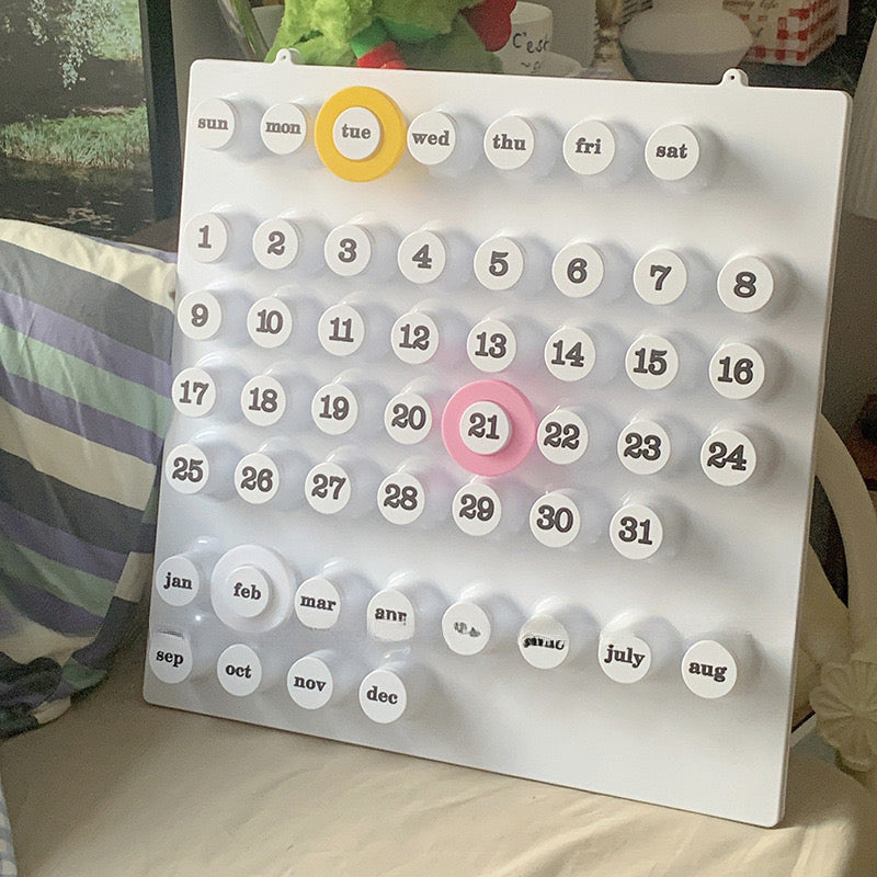 Retro Ring-a-Date Wall Mounted Calendar – Modern Perpetual Design in Green