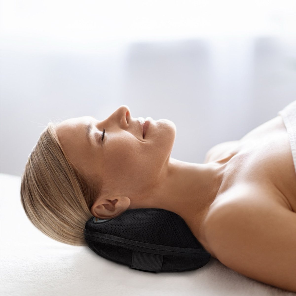AM-23 Shiatsu Massage Pillow